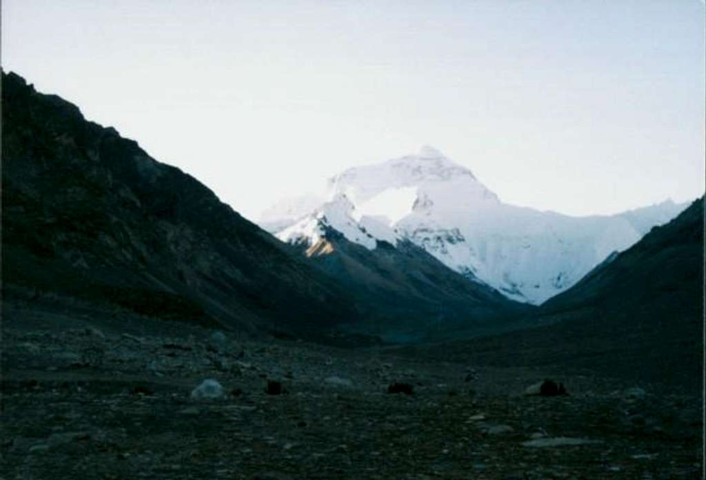 Qomolangma from the North.