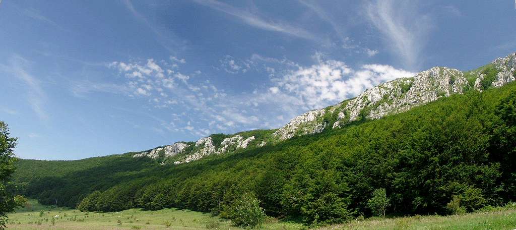 Panoramic View of Kremen´s Summit Ridge