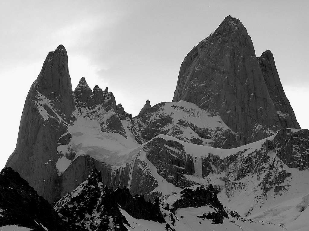 Aguja Poincenot (3002m) & FitzRoy (3375m)