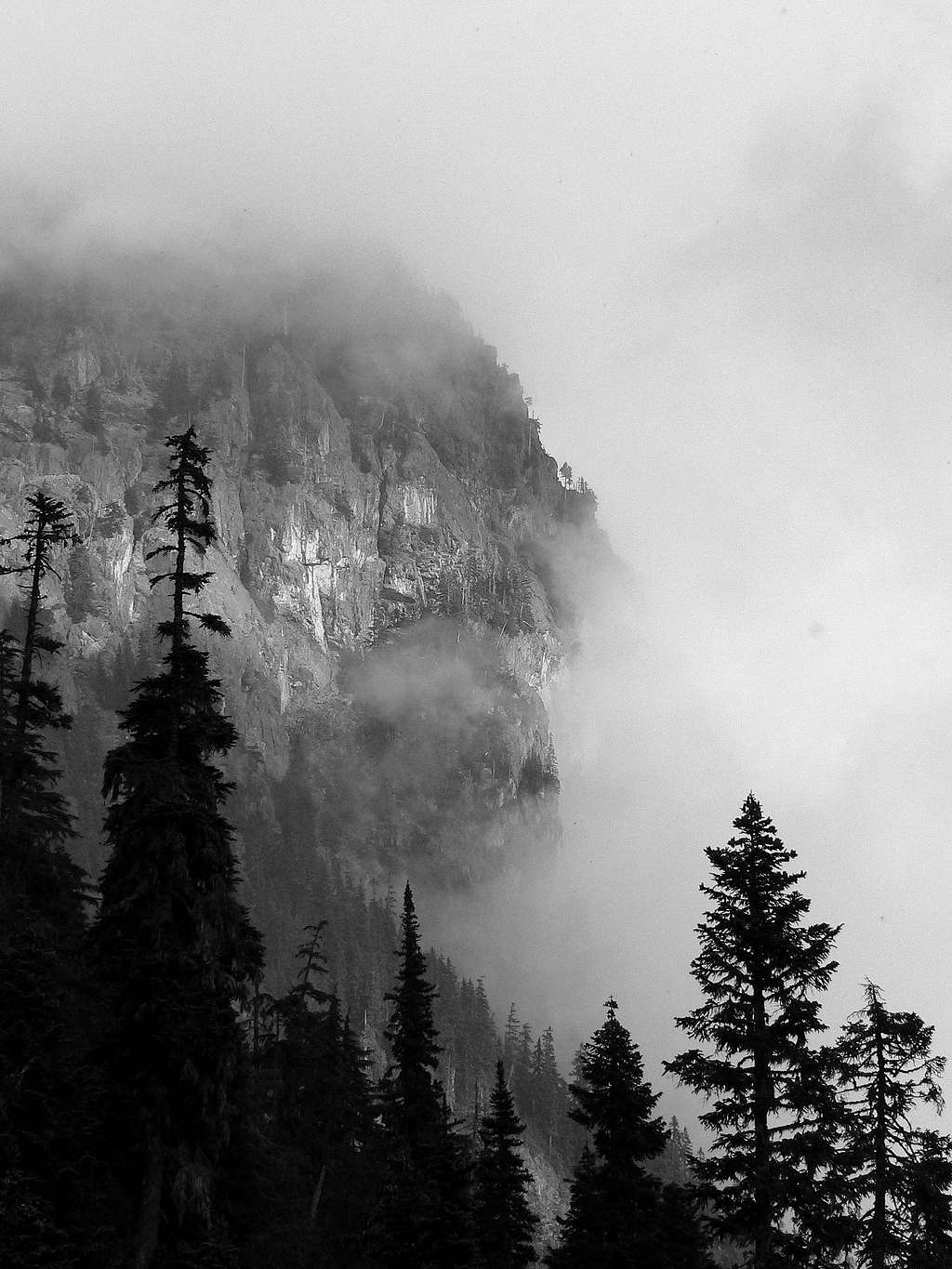 Cliff over Snoqualmie Pass
