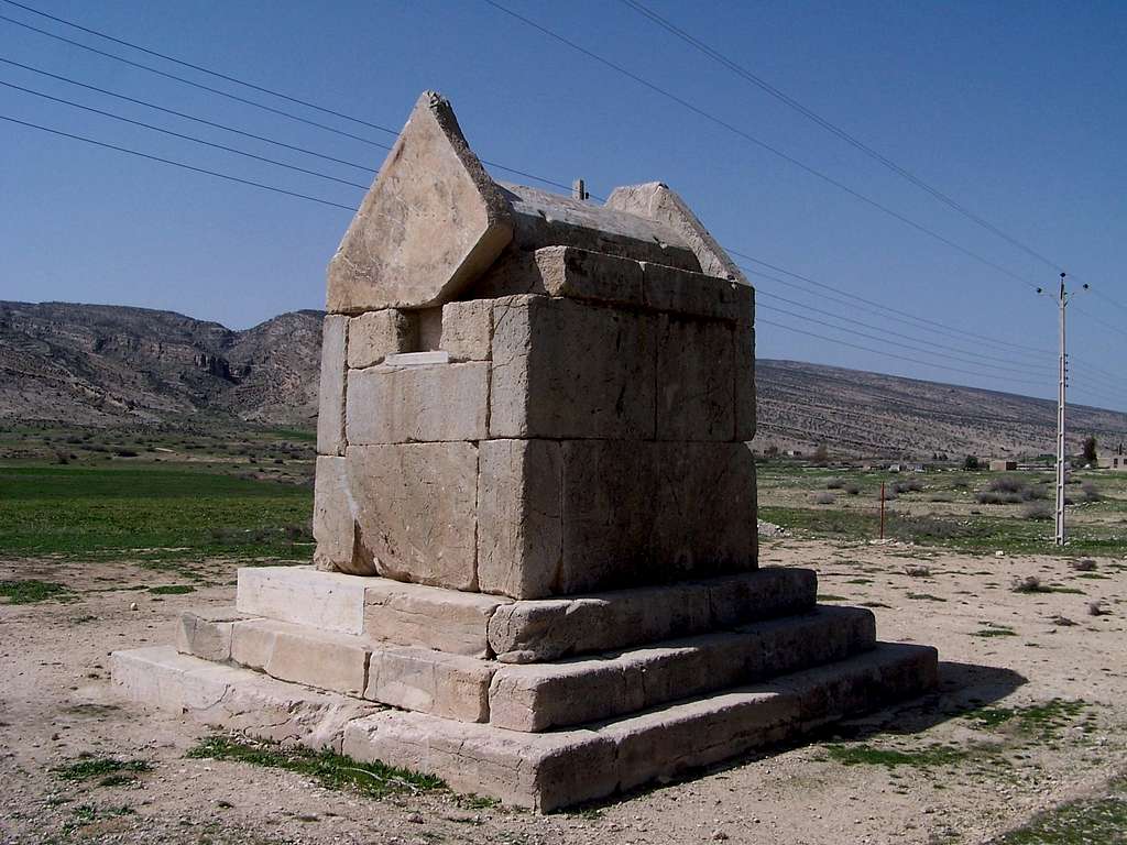 Gur-Dokhtar tomb