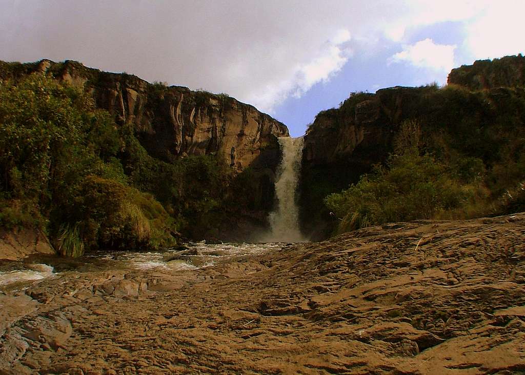Rio Pita waterfall. Ecuador.