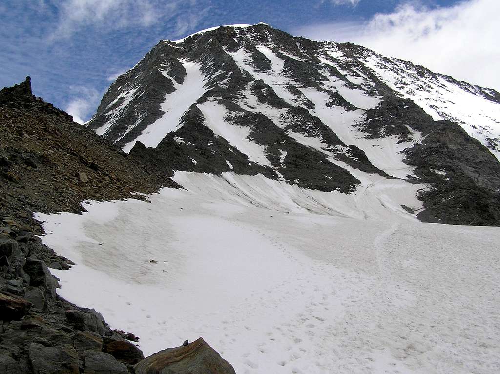 Aiguille de Goûter and glacier de tête Rousse.