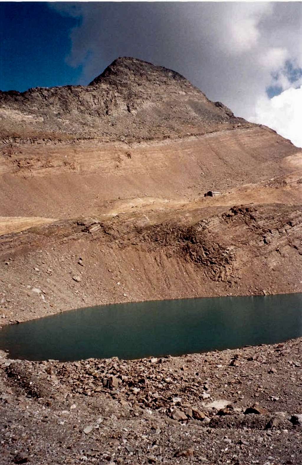 Terra Rossa(Wasenhorn). 3270m.