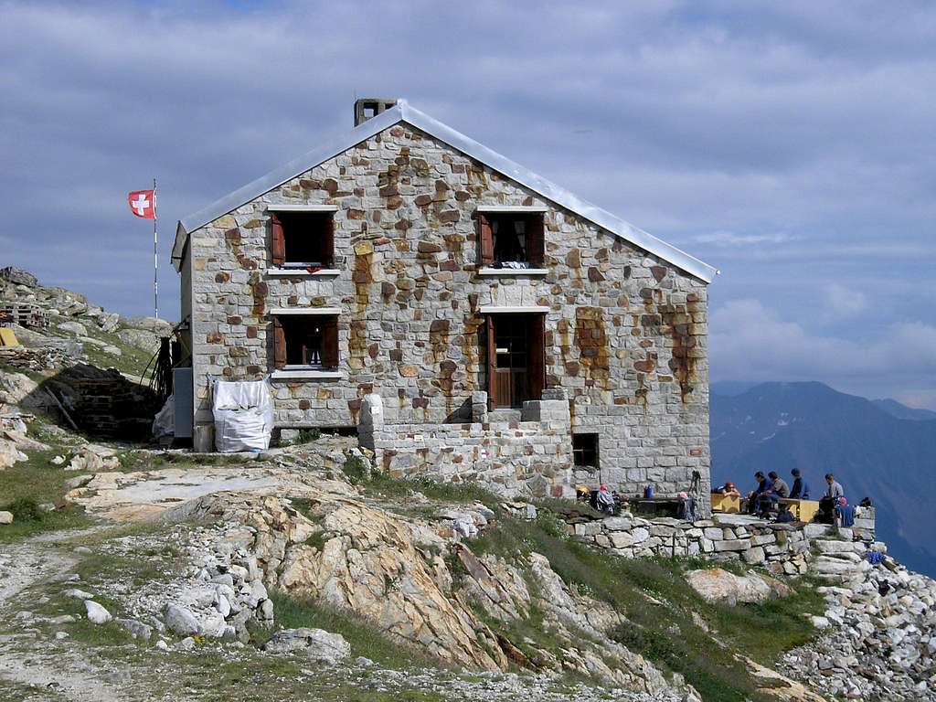 Oberaletsch Hut 2640m