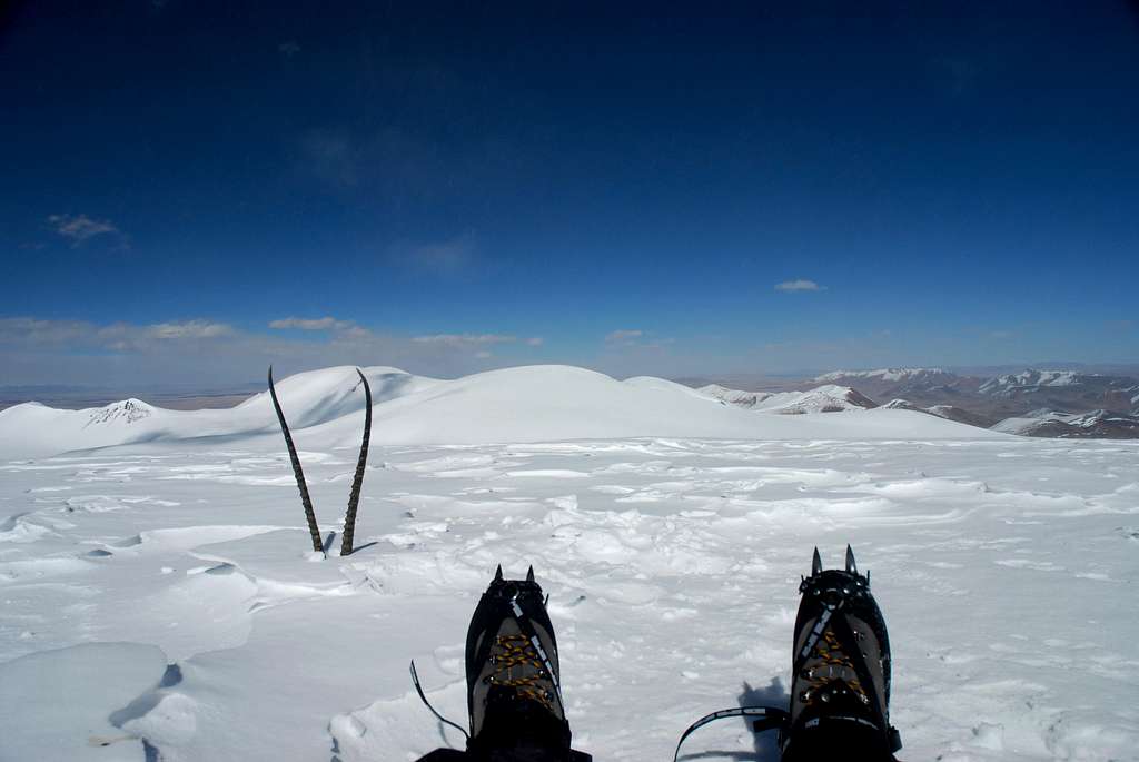 View north from Toze Kangri SW peak