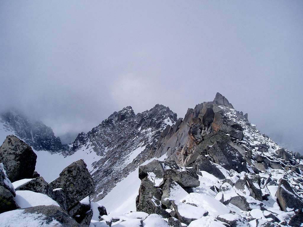 The summit ridge of Maladeta