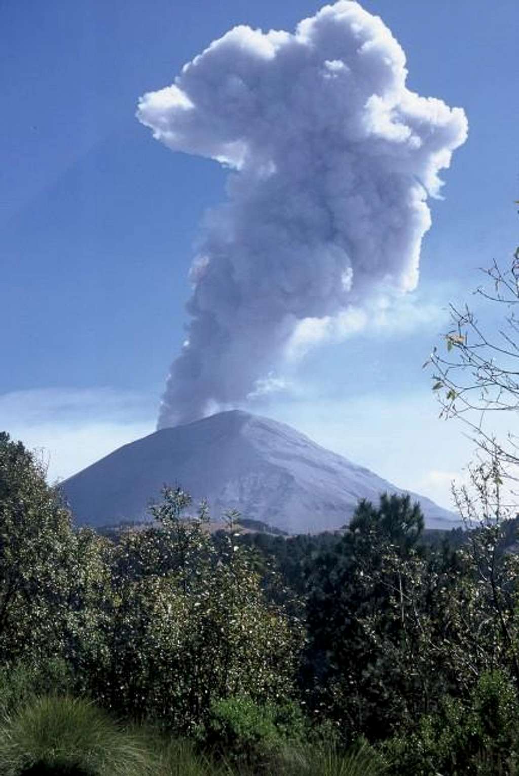 Eruption in the Popo