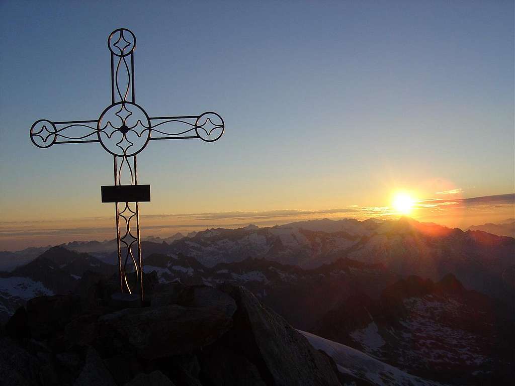 Summitcross of Oberaarhorn 3631m