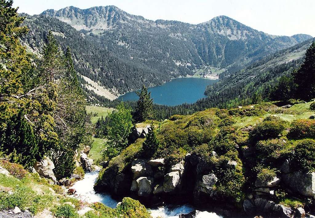 Lac d'Oredon seen from the Val d'Estaragne