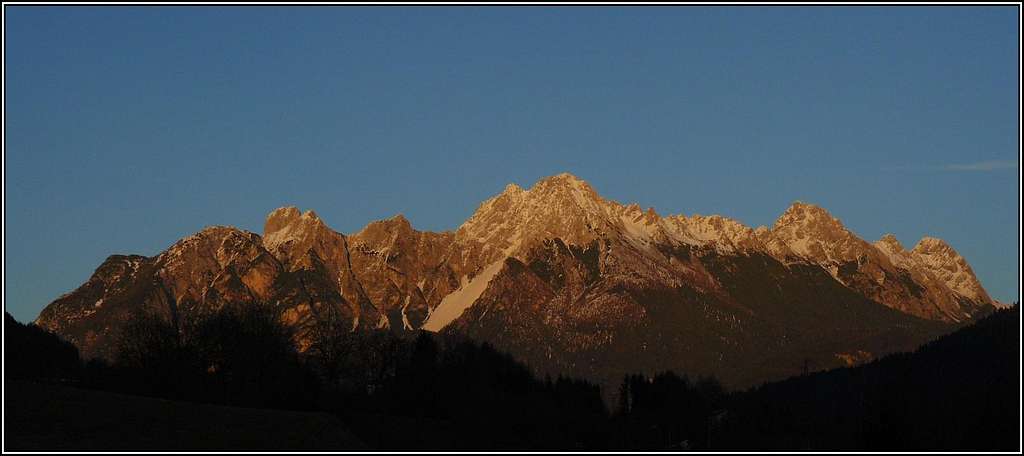 Alpenglow in the Carnic Alps