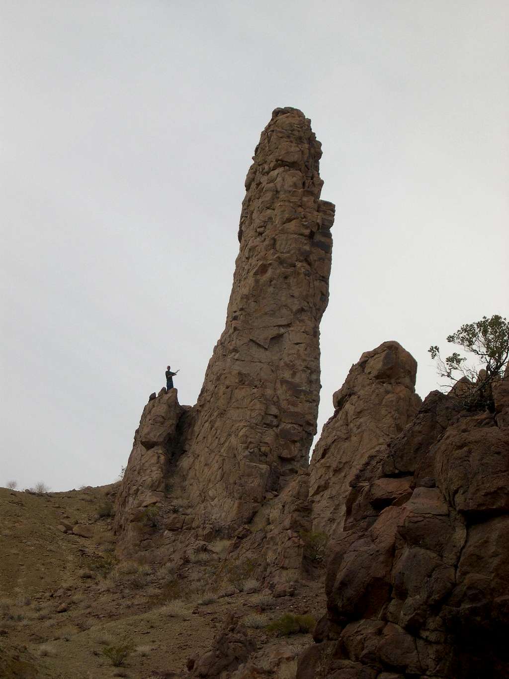 Radial Dike in Kendall Wash