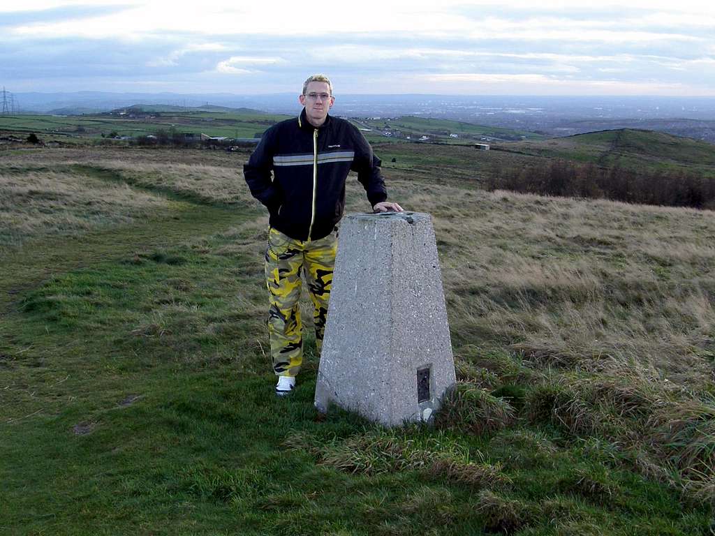 Bishop Park Trig 375m (Oldham)