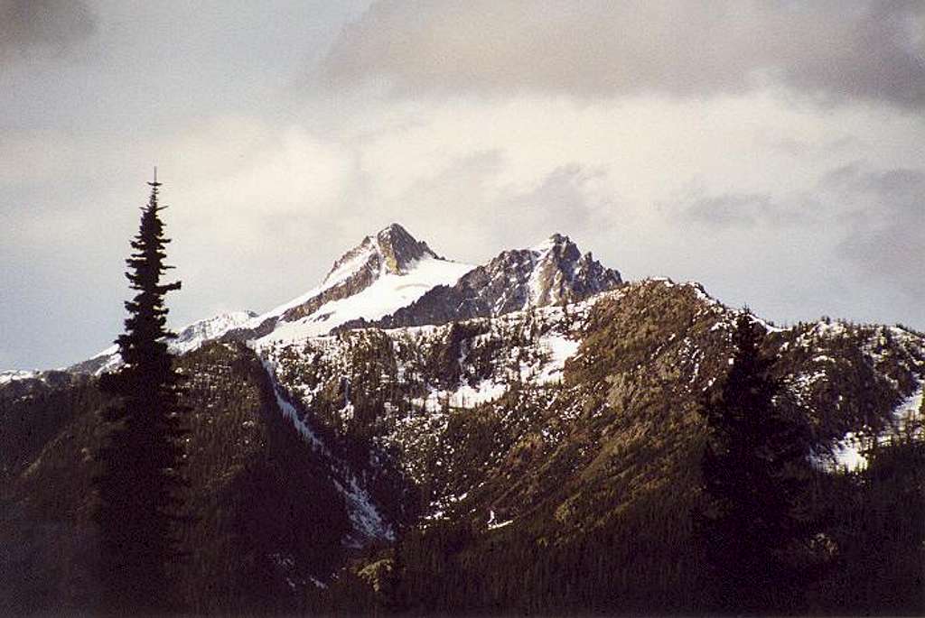  Reynolds Peak begins to rise...