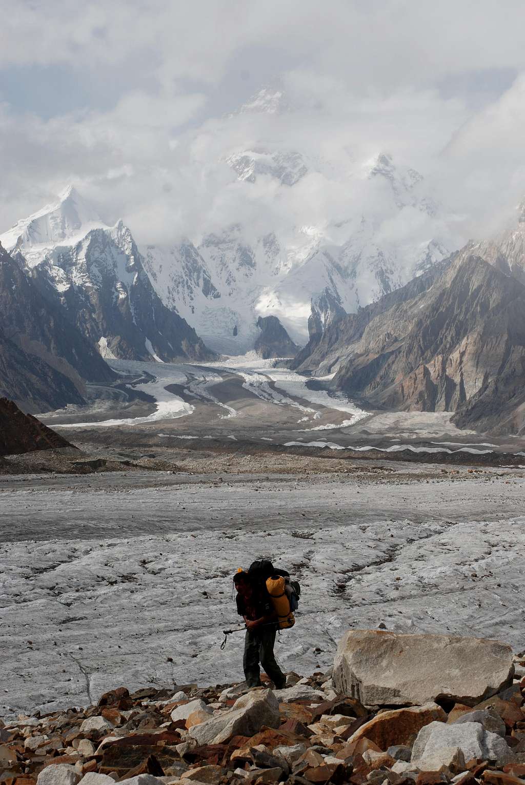 porter with k2 in the background