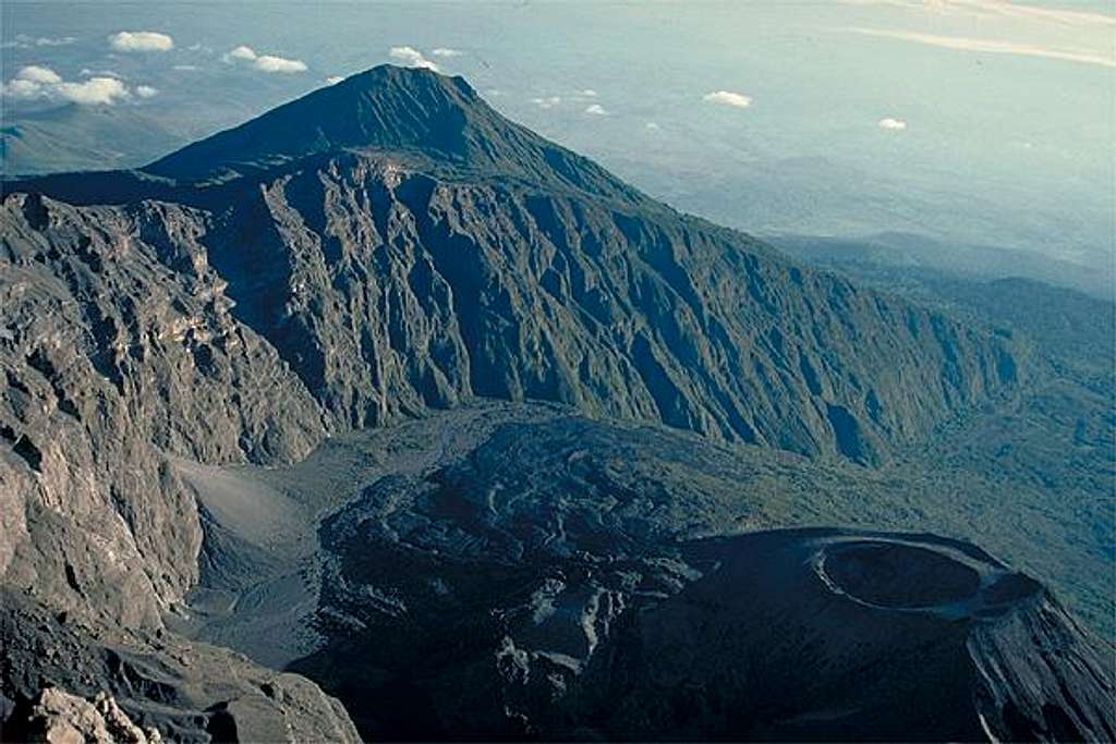 Mt. Meru Trekking 2000