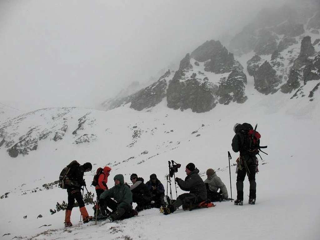 Our group is resting during the approach of Mnich