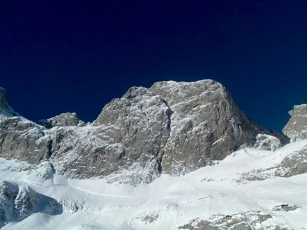One of the peaks in the Maja Malisores group