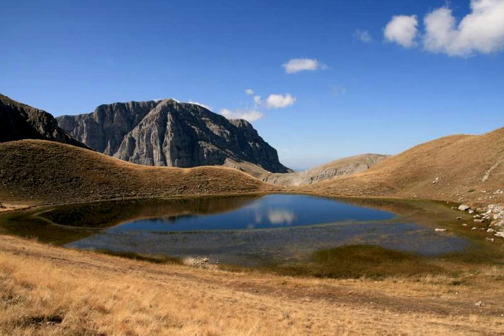 Dragon Lake and Astraka Summit in background