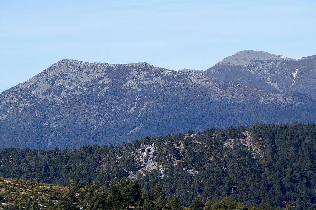 Montón de Trigo and La Pinareja