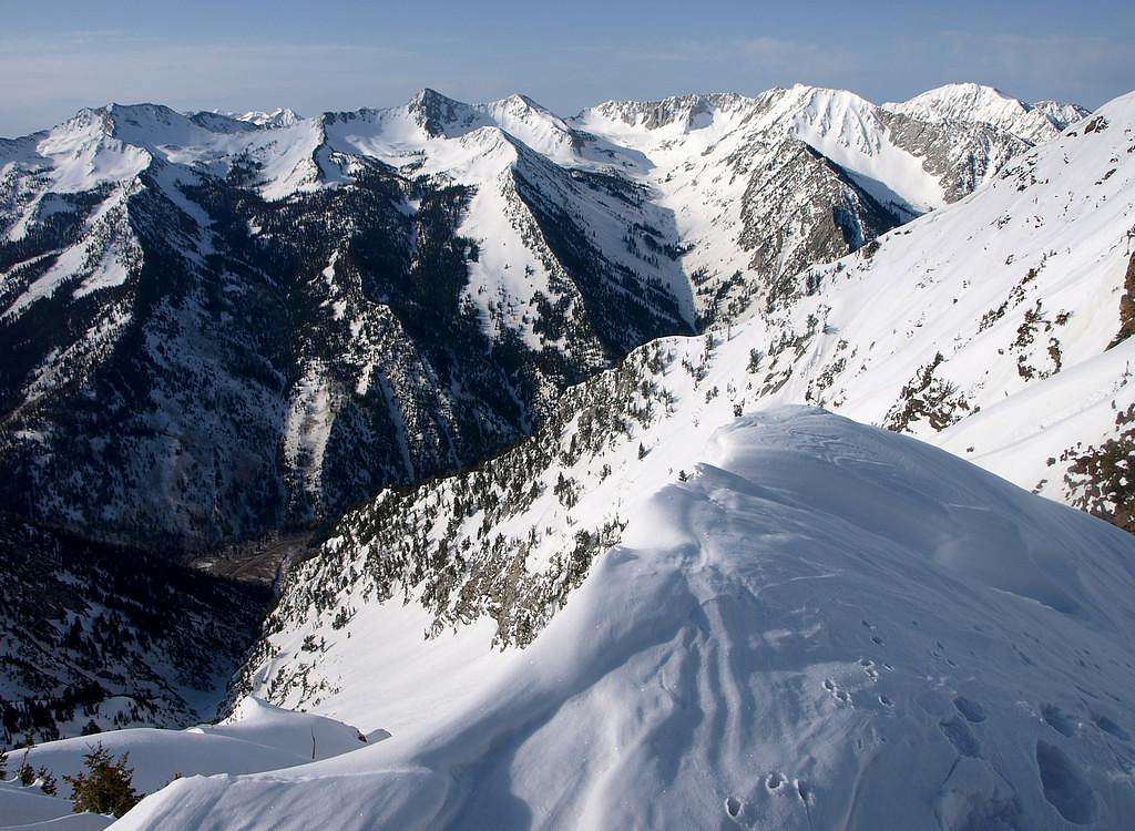 Alpine Ridge from Dromedary's west ridge