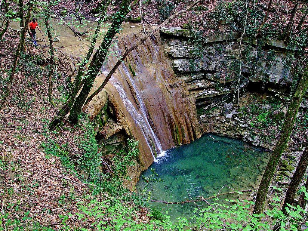 The uppermost waterfall on Pasjak creek