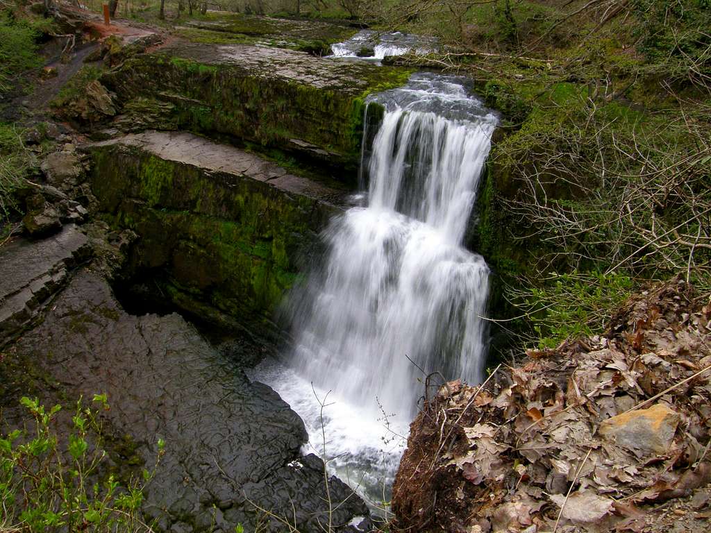 Upper Clun-Gwyn waterfall
