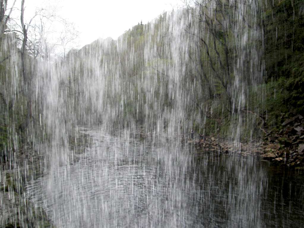 Sgwd Yr Eira waterfall