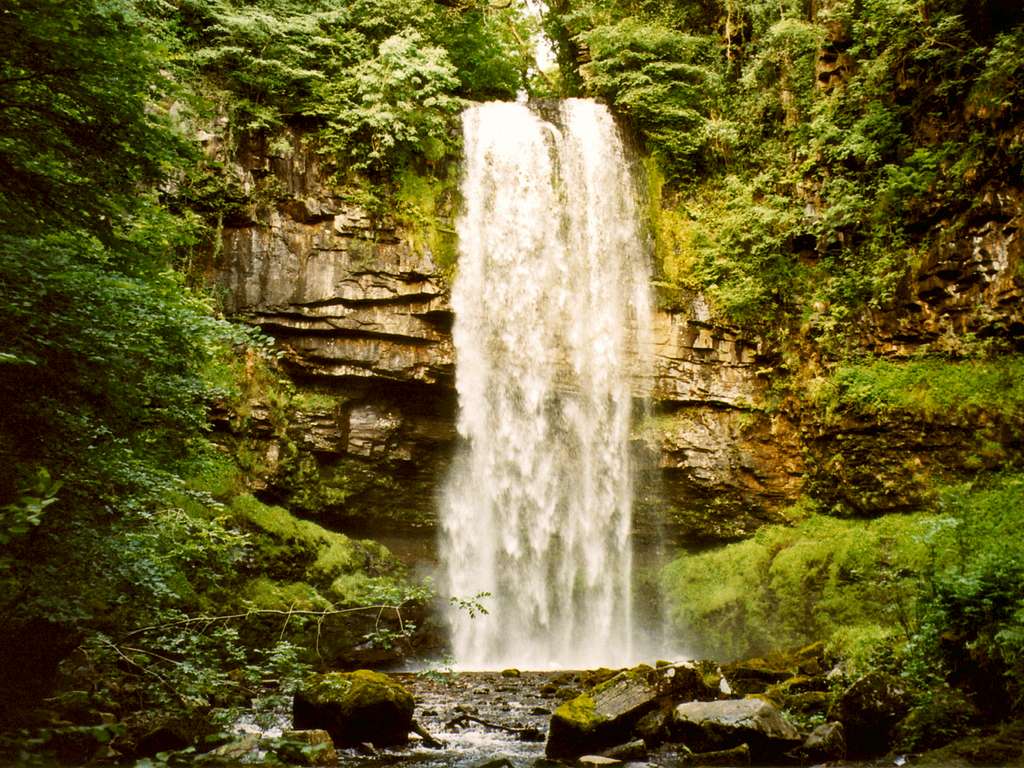 Henrhyd waterfall