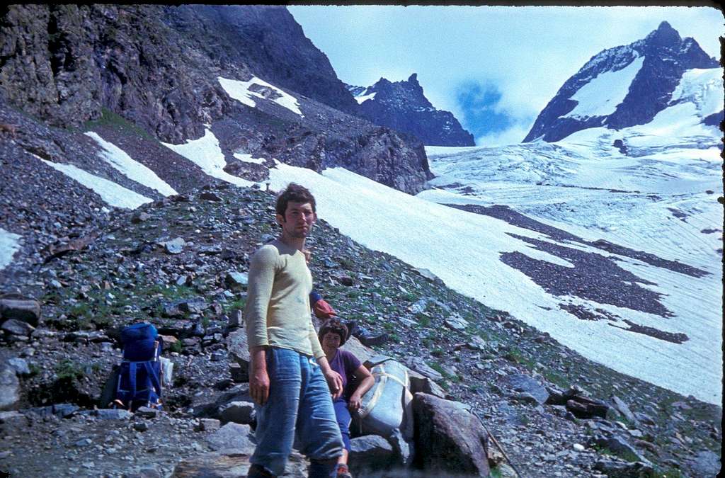 Bush Glacier and Chuchkhur Notch