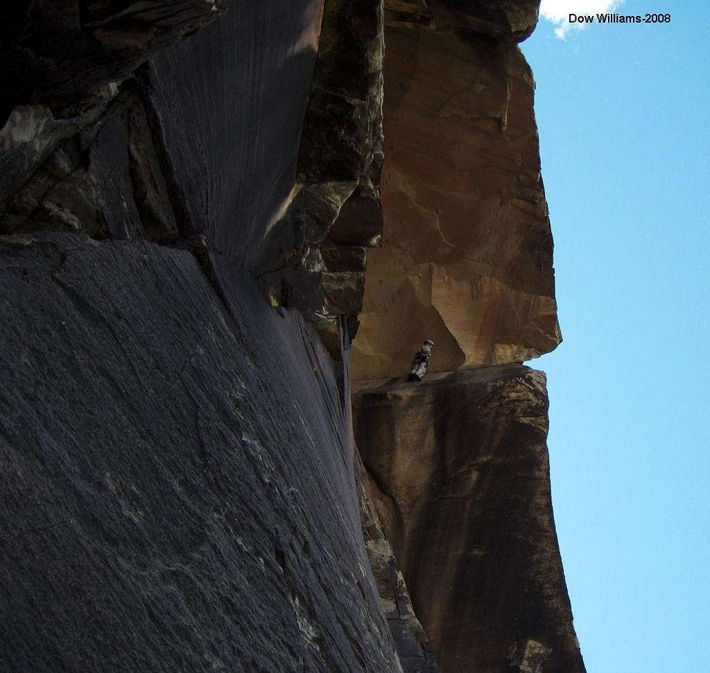 Overhanging Hangover, 5.10a