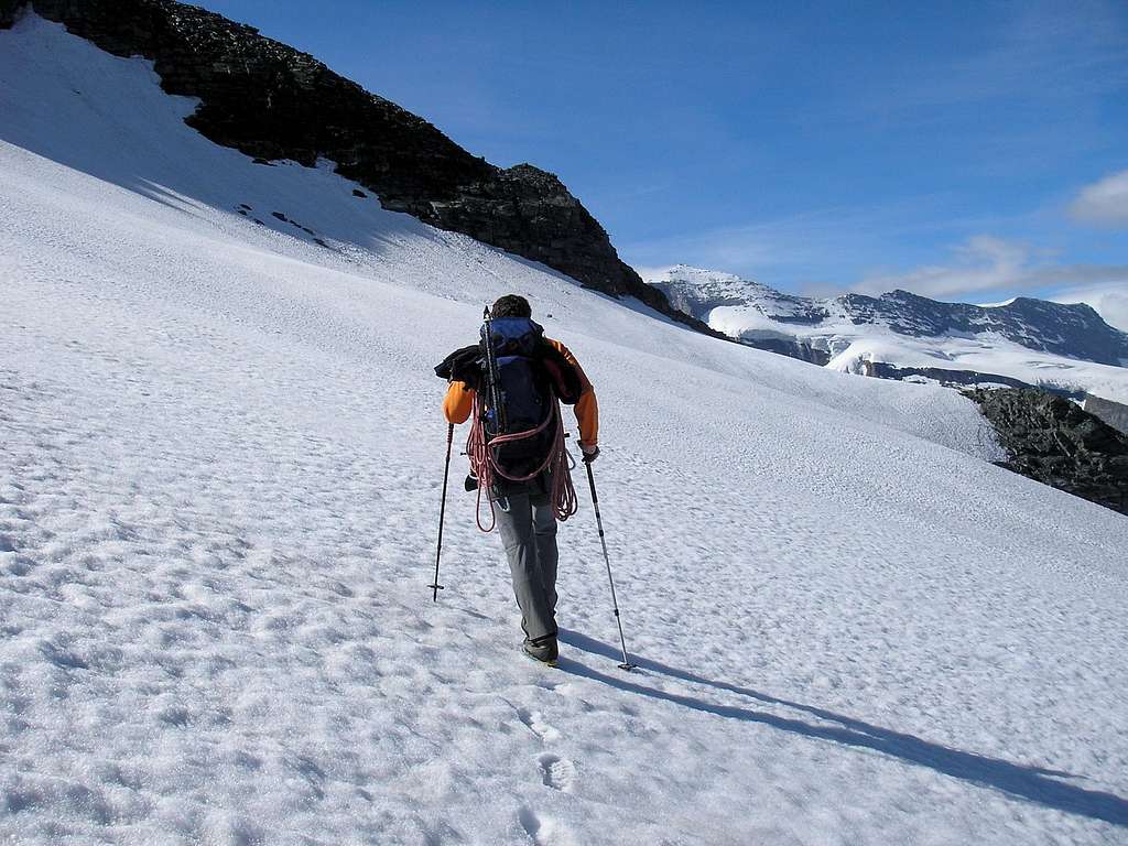 Ascent to Bortelhorn 3194m