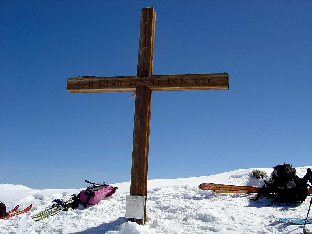 Summit cross Sustenhorn 3503m