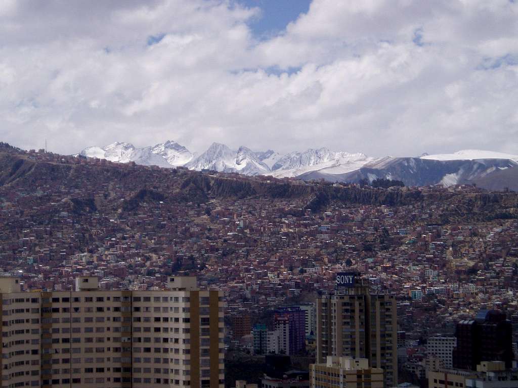 Serranias Serkhe above La Paz after snowfall