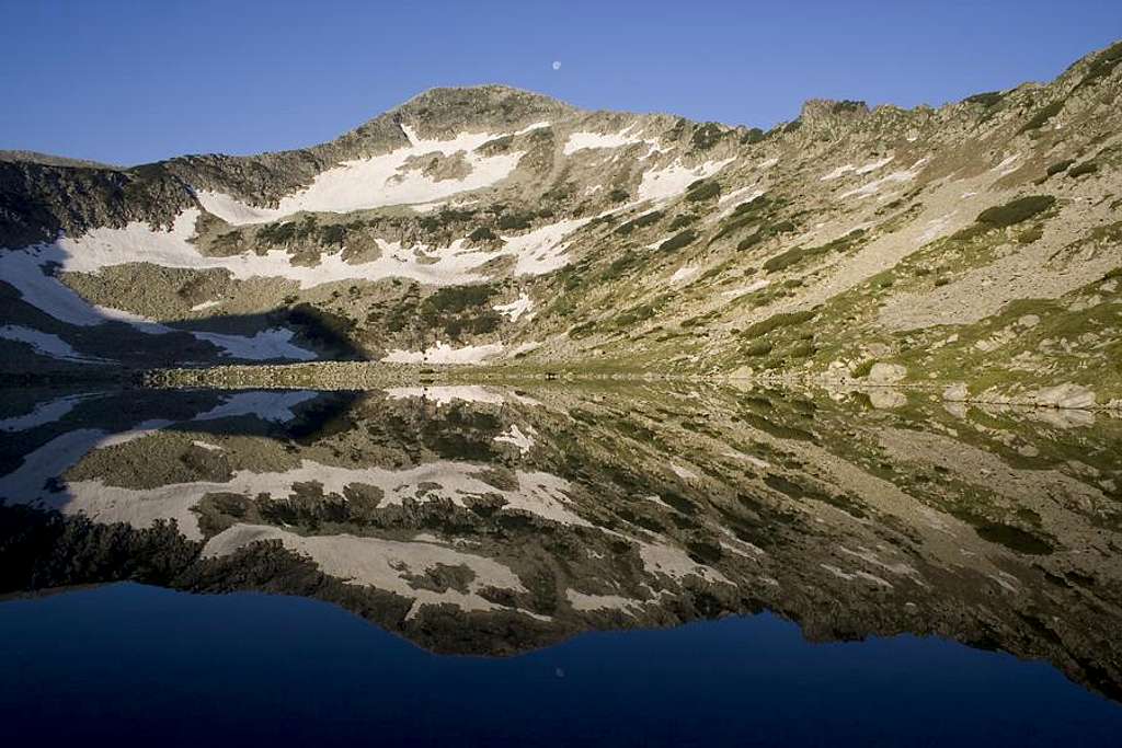 Peak Djano and lake