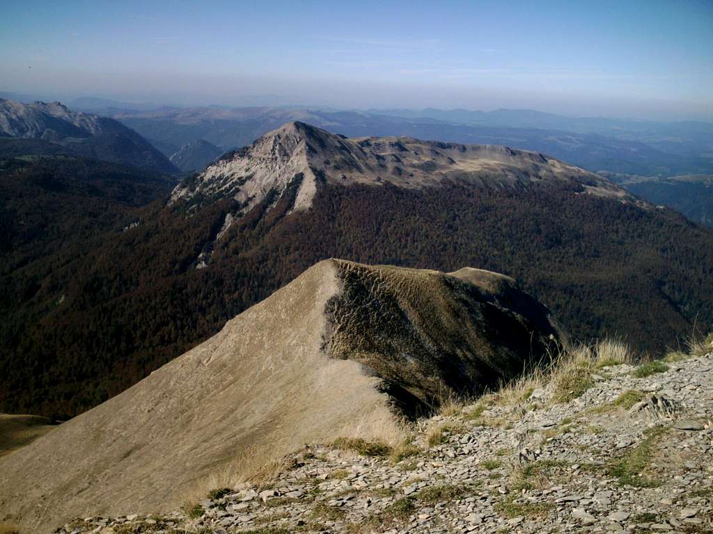 Txamantxoia from Lapakiza de Linzola's summit