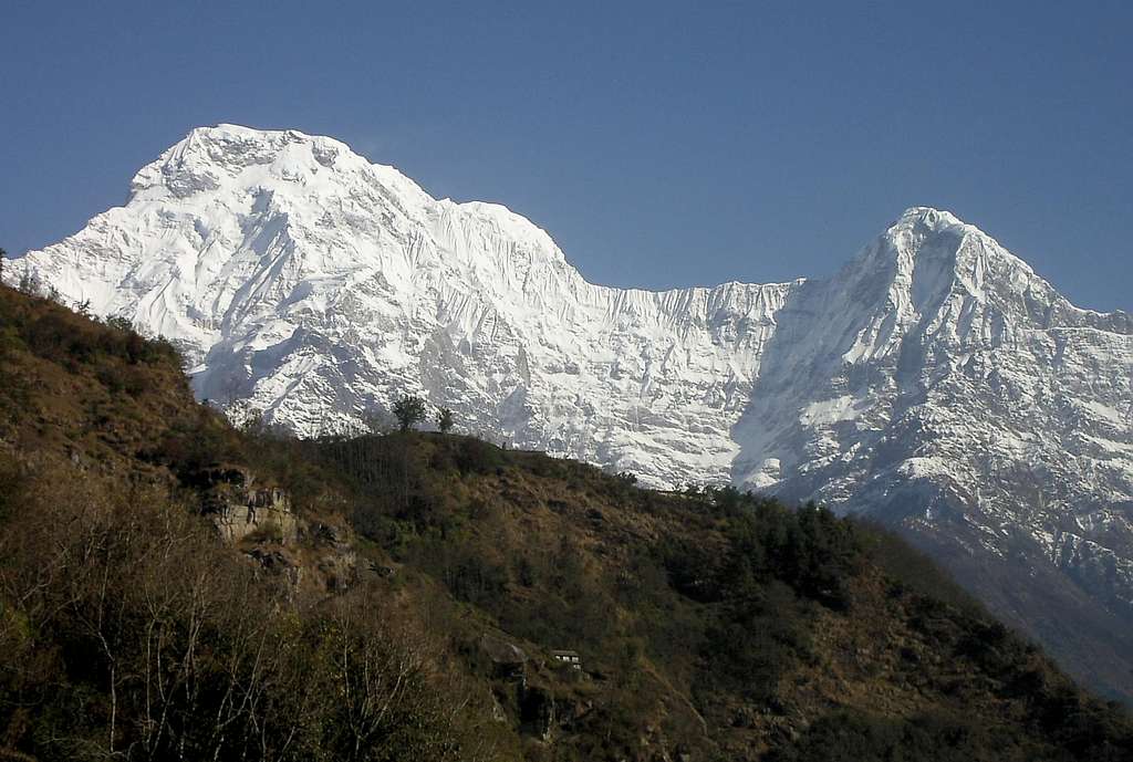 South Annapurna 7219metres, Hiunchuli and