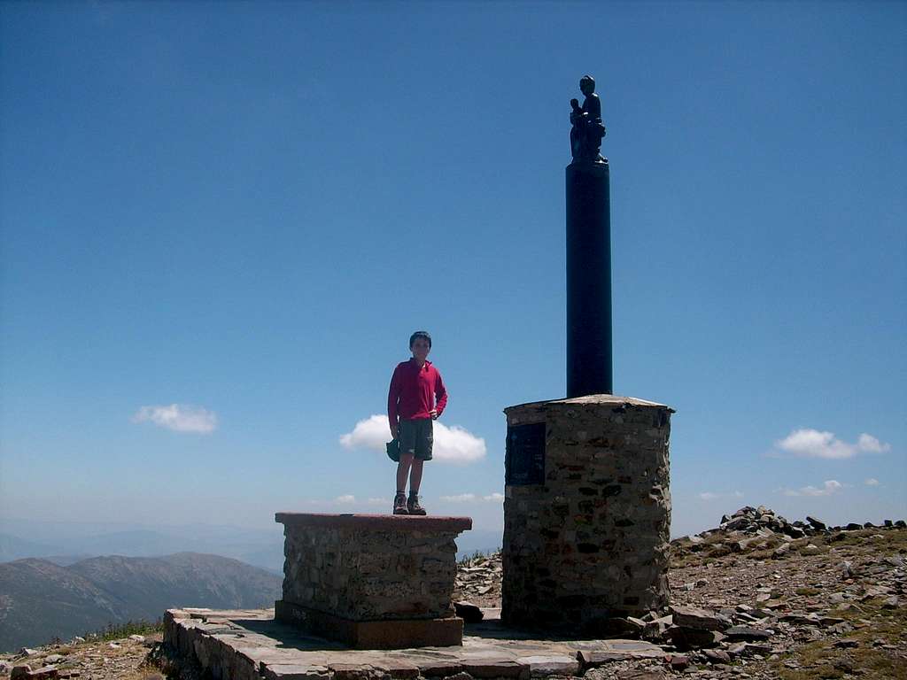 San Lorenzo's summit
