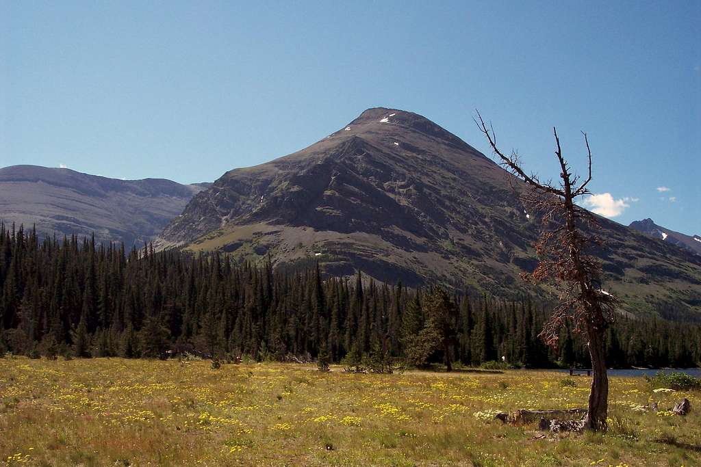 Appistoki Peak