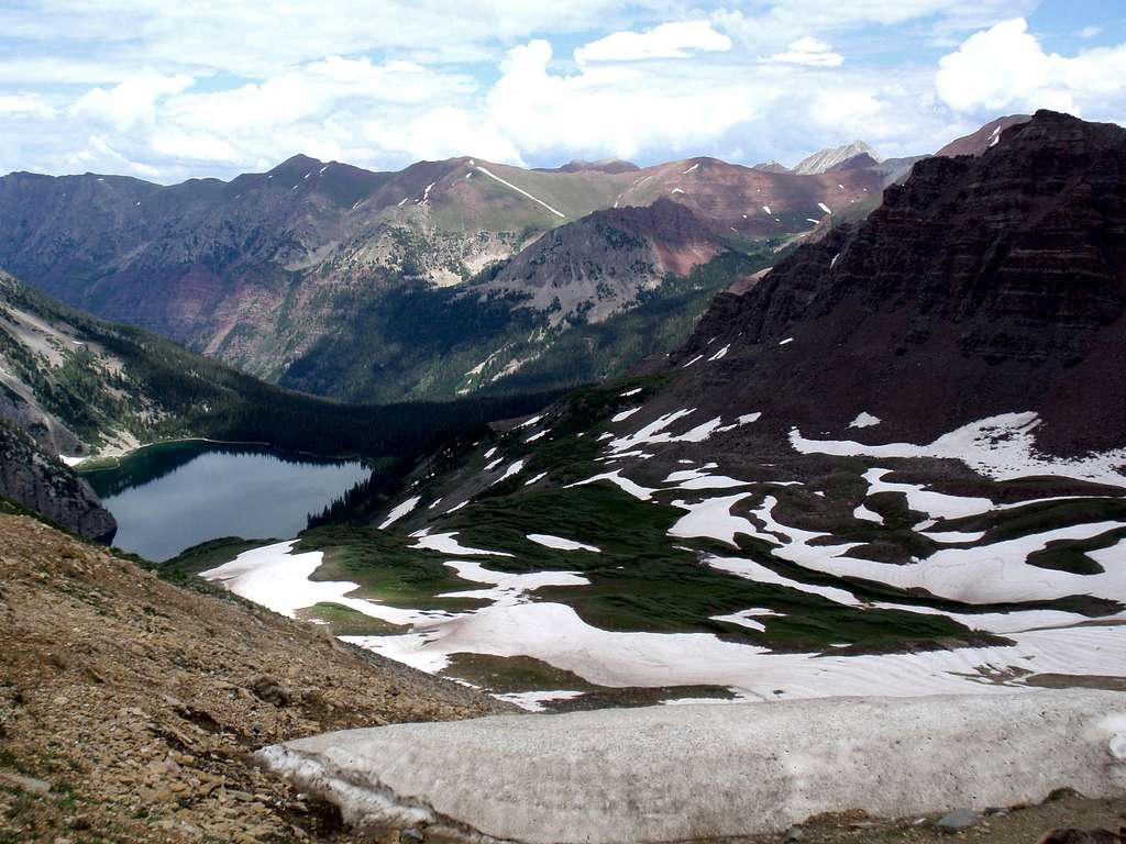 Final glimpse of Snowmass Lake and surrounding mountains