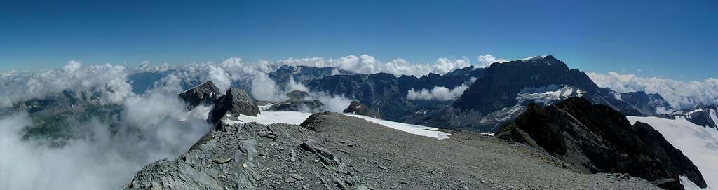 Clariden summit panorama