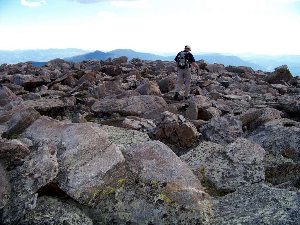 Rocky summit plateau of Rogers Peak