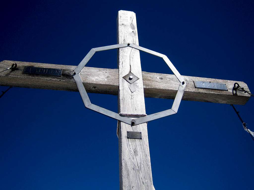 Summit cross of Clariden