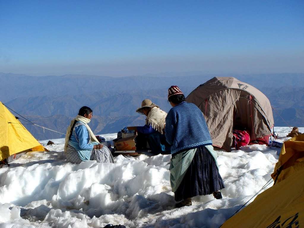 Cholitas at Illimani high camp