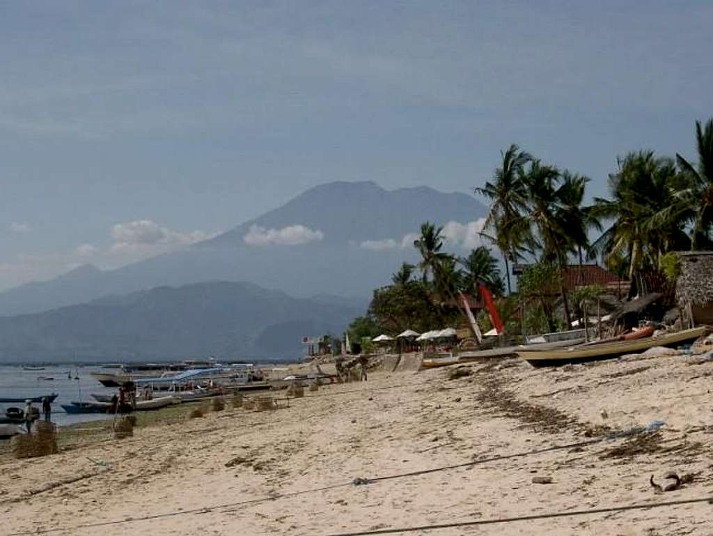 Agung seen from Nusa Lembongan