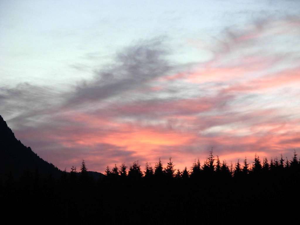 Sunrise in Alpine Lakes Wilderness