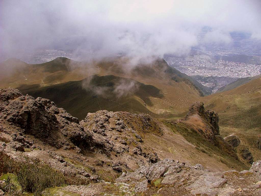 Quito from Rucu Pichincha.