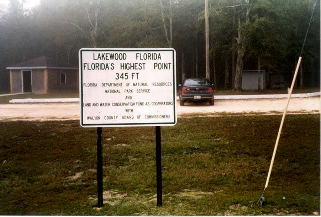 Britton Hill -- The Old Sign at Lakewood Park (1998)