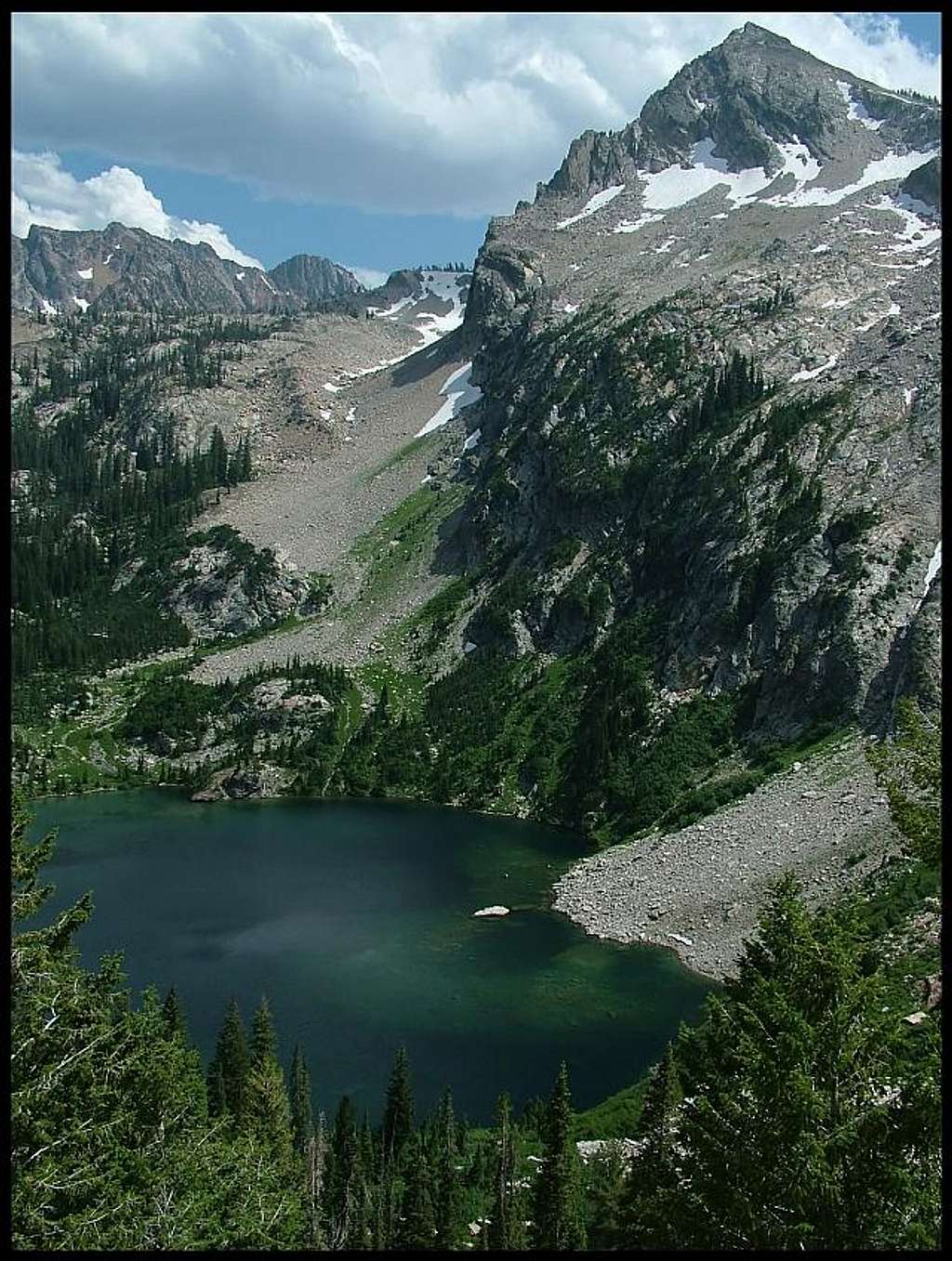 Alpine Lake below Sawtooth Lake