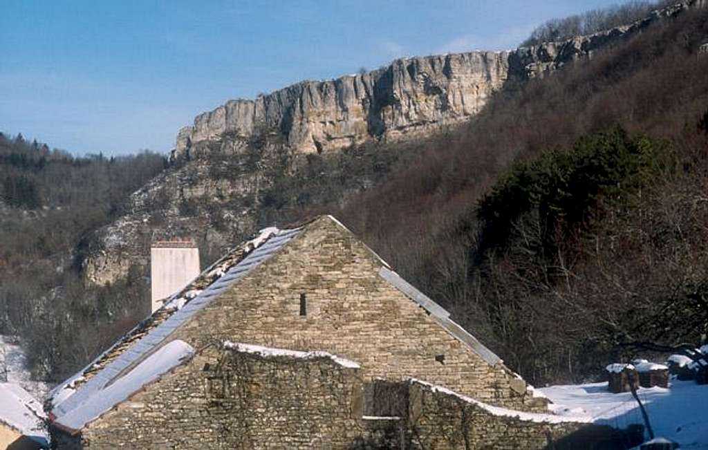 Baume la Roche cliff